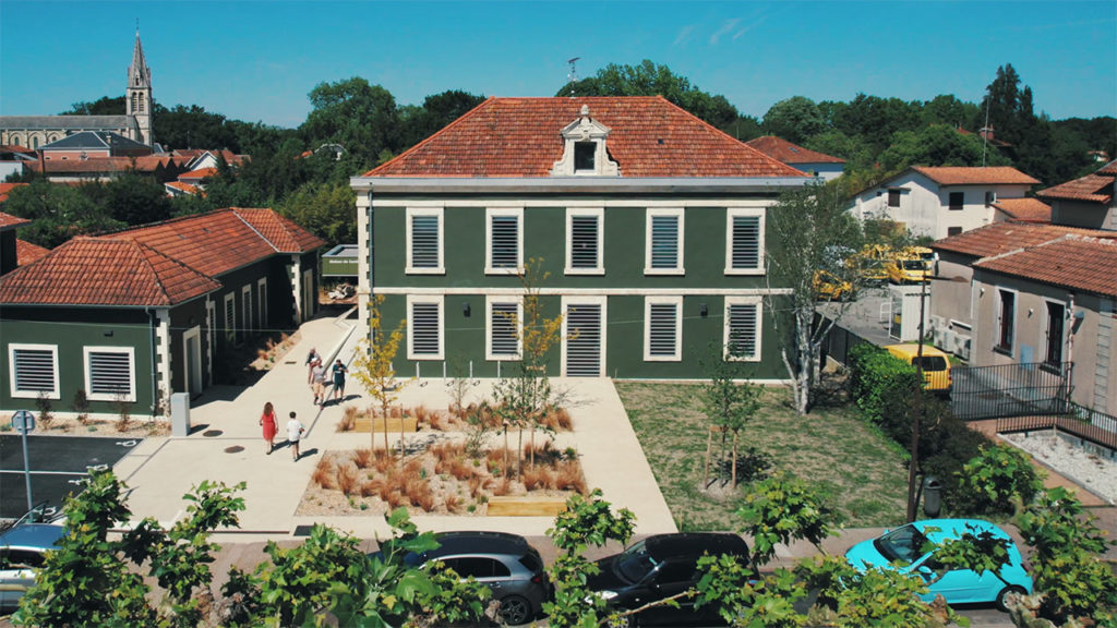 Maison de santé de la ville de Soustons avec l'ARS vue par drone