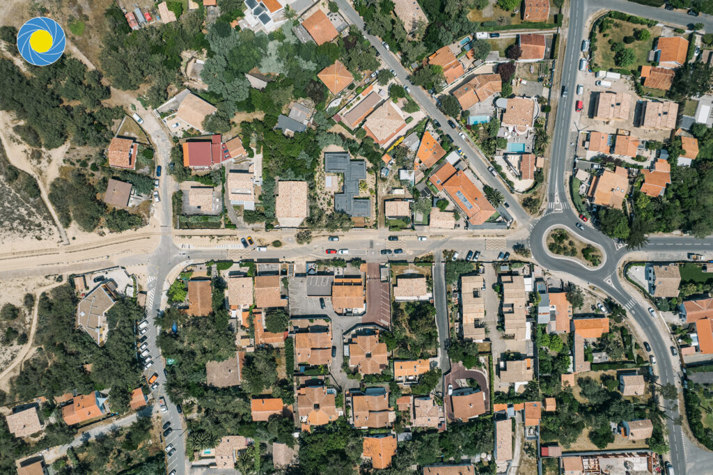 Un quartier du Cap Ferret pour le tourisme et les vacances vu par drone