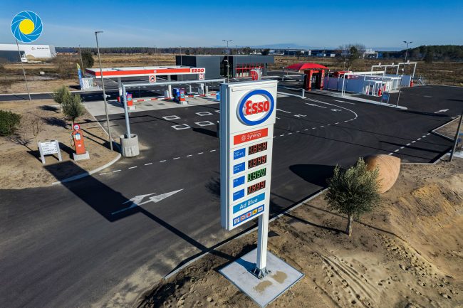 Une station service dans les Landes