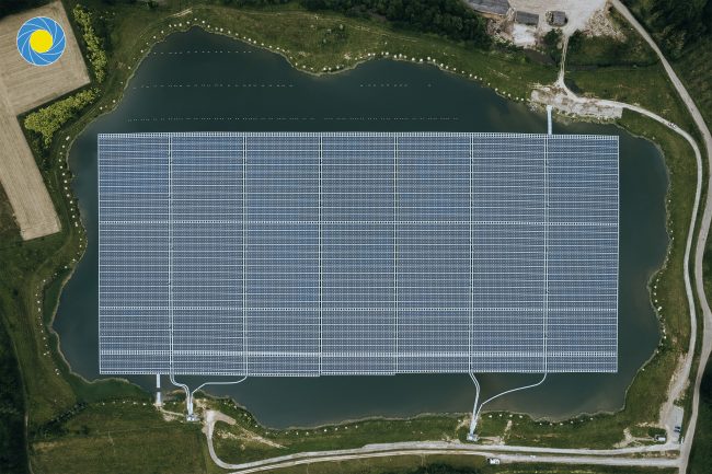 Panneaux solaires d'une centrale photovoltaïque