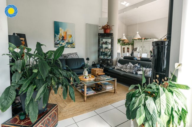 Vue du salon d'une maison pour vente immobilière